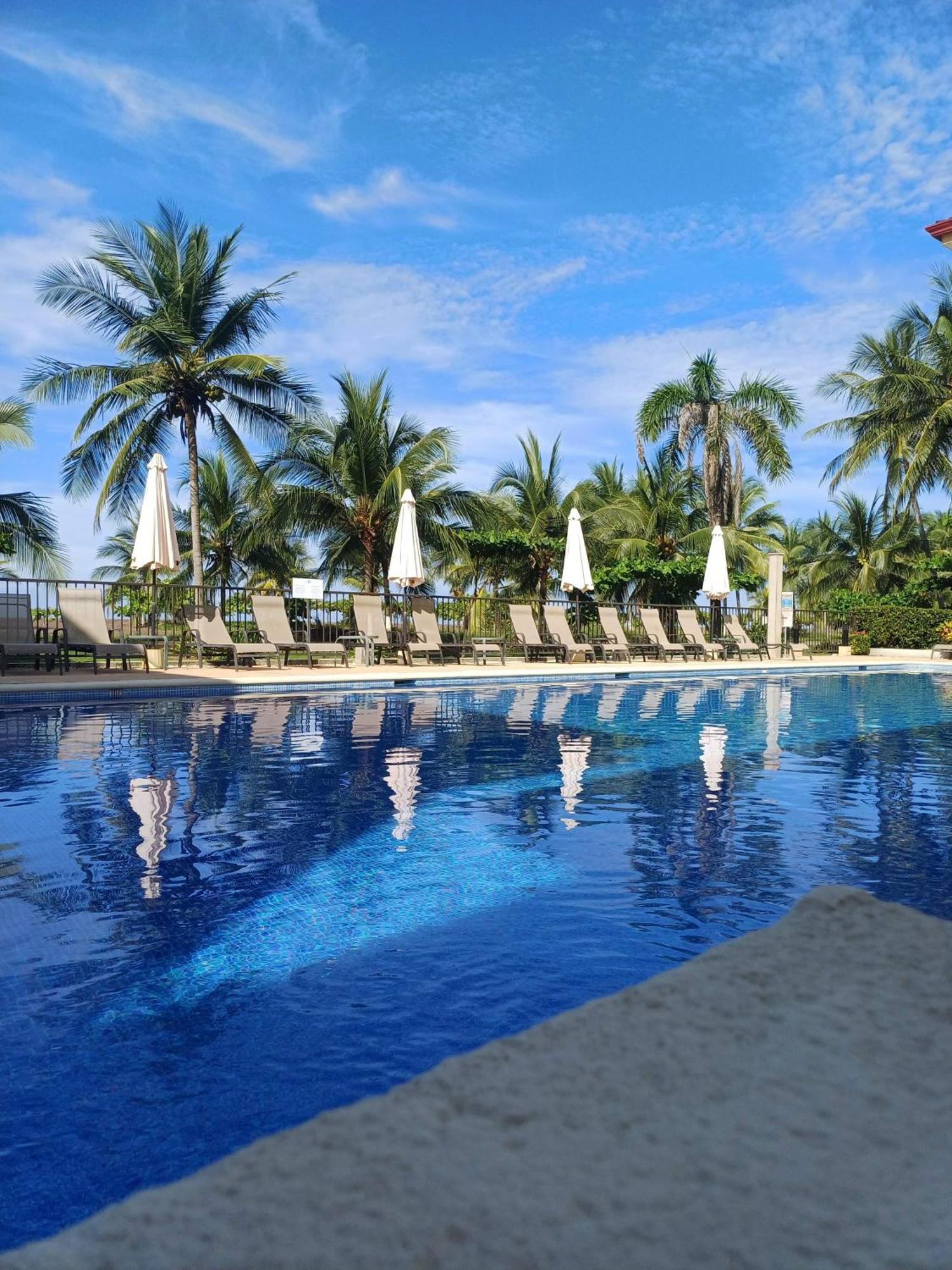 Apartamento De Lujo Las 3 Gotas Jaco, Frente Al Mar Con Vista A La Playa Buitenkant foto